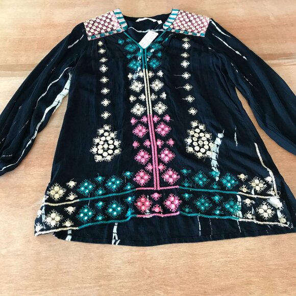 Soft Surroundings Top Women PS Black Geometric Aztec Embroidered Long Sleeve - Picture 1 of 12
